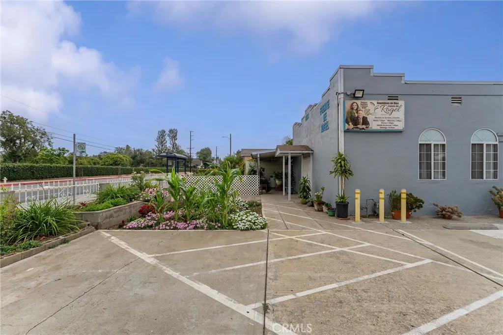 6408 Perry Road, Bell Gardens, California 90201 home-pic-9